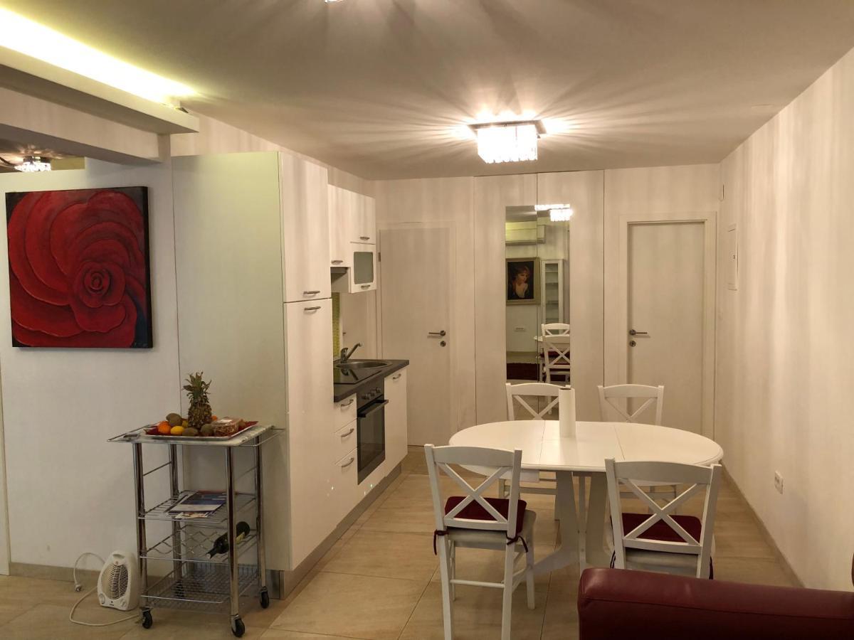 Guest House Valerija Ičići Kültér fotó